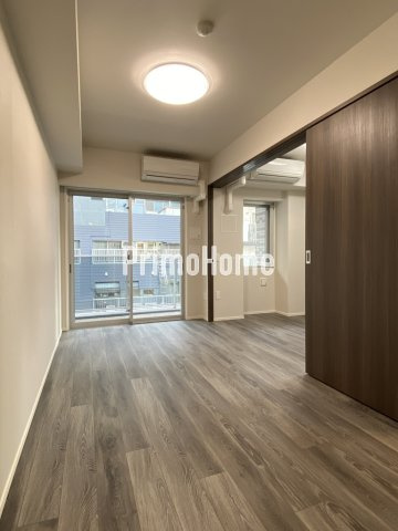 ライオンズ千代田岩本町ミレスKDAの居間・リビング