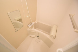 落ち着いた空間のお風呂です