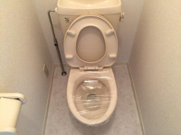 コンパクトで使いやすいトイレです