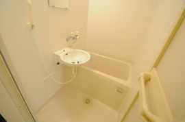 ゆったり過ごせるお風呂です