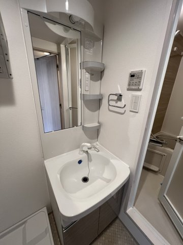 コンパクトで使いやすい洗面所