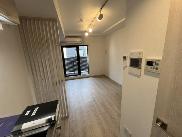 ゆったり過ごせる居間です