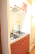 コンパクトなキッチンで掃除もラクラク