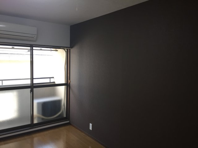 こちらのリビングで趣味の時間をお楽しみください