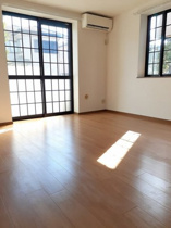 こちらの居間で趣味の時間をお楽しみください