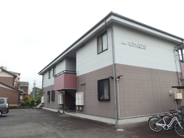 ハピネス西之坊の外観