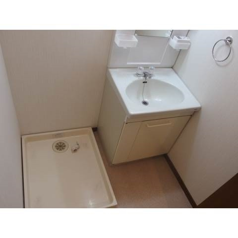 ハピネス西之坊の洗面所