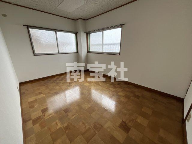 【寝室】