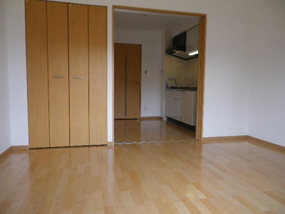 【洋室】 | ニコル梅田