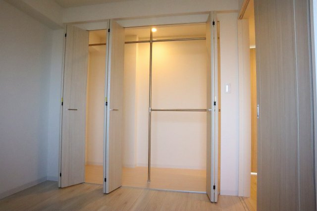 アルファスマート南田宮の収納|マルチクローゼット（洋室5.1帖）