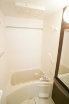 落ち着いた空間のお風呂です