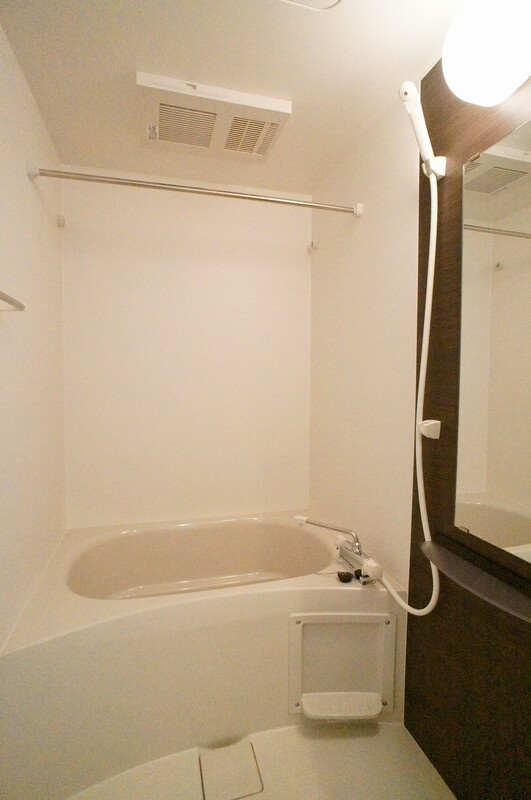 日々の疲れを癒すお風呂付です