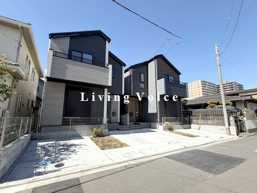 【外観】 | 【仲介手数料０円】厚木市南町3期　新築一戸建て　1号棟　全2棟 | 全体【仲介手数料０円】厚木市南町3期　新築一戸建て　全2棟