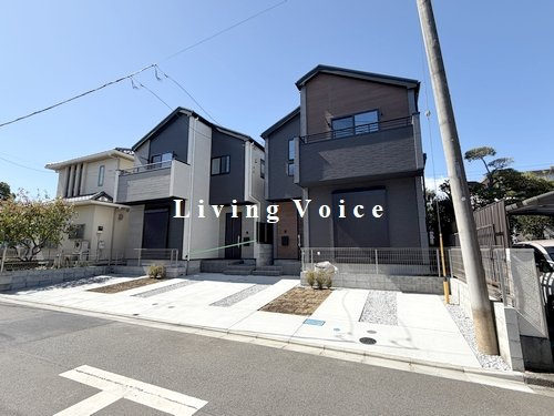 【外観】 | 【仲介手数料０円】厚木市南町3期　新築一戸建て　全2棟 | 全体【仲介手数料０円】厚木市南町3期　新築一戸建て　全2棟