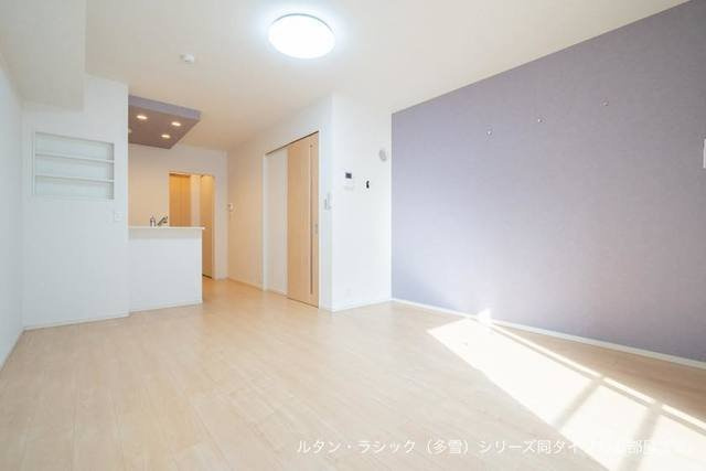 アドラブールの内装