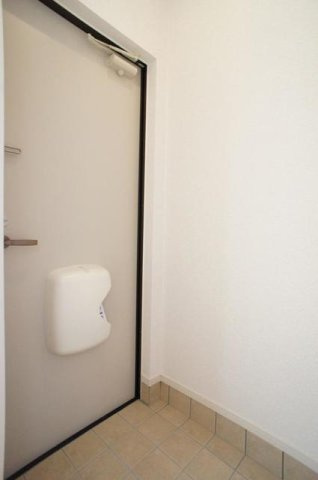 サン・マーレンⅢの玄関