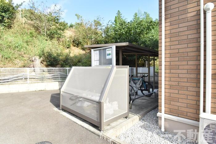 グレイスコート唐崎の設備|ゴミ置場