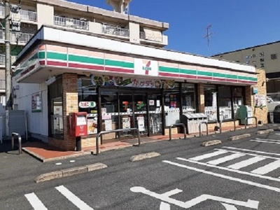 【周辺】 | エルカーサ引野 | セブンイレブンまで450m