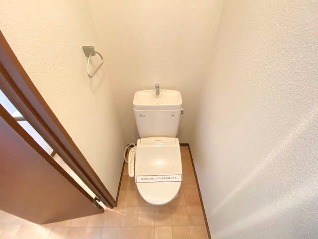【トイレ】 | アクシス本城　Ｂ | シンプルで使いやすいトイレです