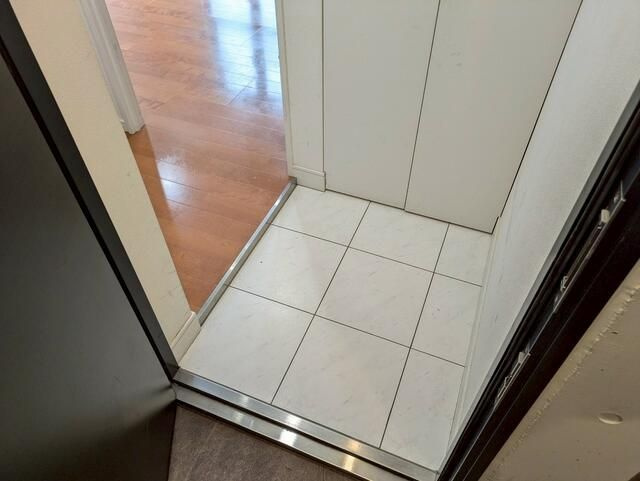 リアルテ亀戸の玄関