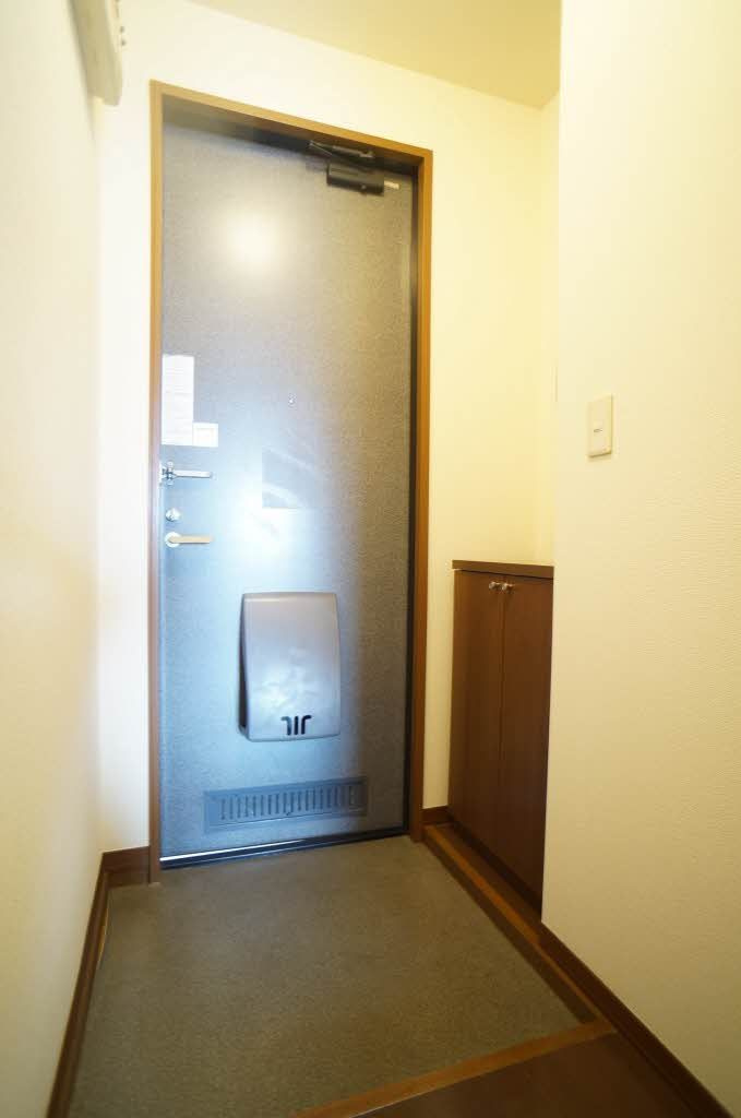 リラ・フィオーレの玄関