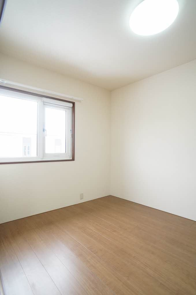 リラ・フィオーレの洋室