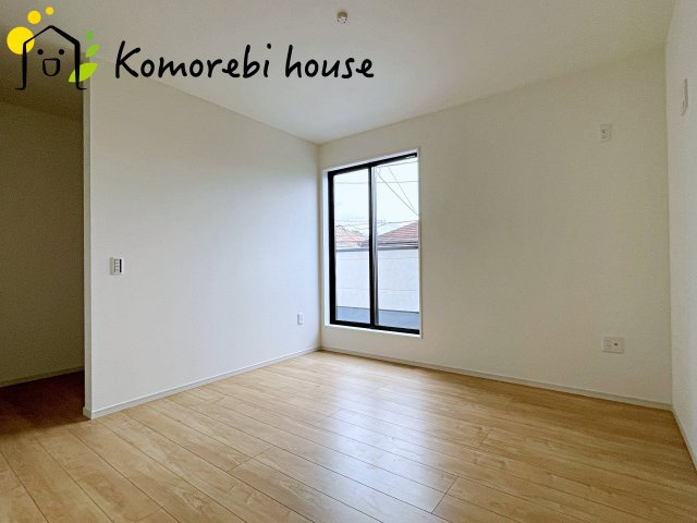 KIS上尾市井戸木8期　新築一戸建て　KEIAI GRACE　01の寝室|ゆとりの広さです