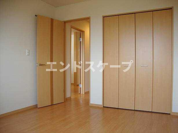 ミーティアの内装|南側洋室
高崎、前橋のお部屋探しはエンドスケープまで！お客様の理想お聞かせ下さい♪