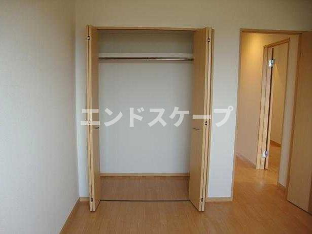 ミーティアの収納|クローゼット（南洋室）
高崎、前橋のお部屋探しはエンドスケープまで！お客様の理想お聞かせ下さい♪