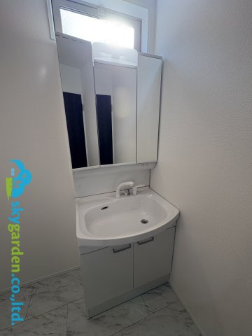 茅ヶ崎市今宿1期　新築戸建　全４棟１号棟の独立洗面台|使いやすい独立洗面台です