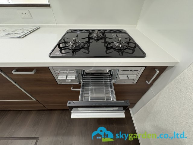 茅ヶ崎市今宿1期　新築戸建　全４棟１号棟のキッチン|ガスコンロ　グリル