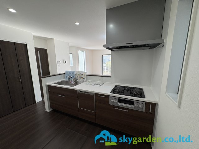 茅ヶ崎市今宿1期　新築戸建　全４棟１号棟のキッチン|食洗機付きのシステムキッチン