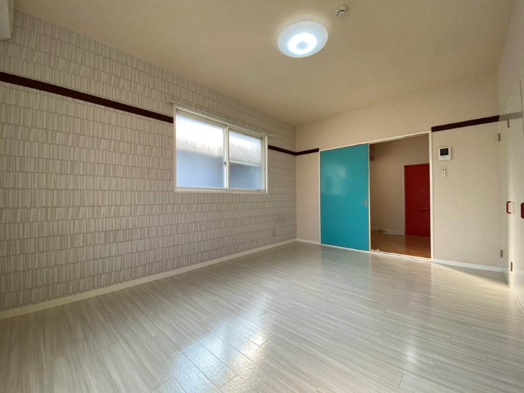 ＠Ｒｏｏｍの内装