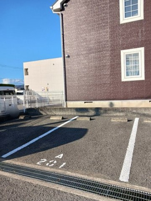 【駐車場】 | ｊｏｌｉ　ｃｏｕｒ　Ａ | 駐車場です