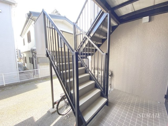 セジュールベルテのその他共用部分|共用階段です☆