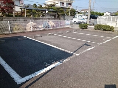 【駐車場】 | メゾンアンビテール | 駐車スペースもあります
