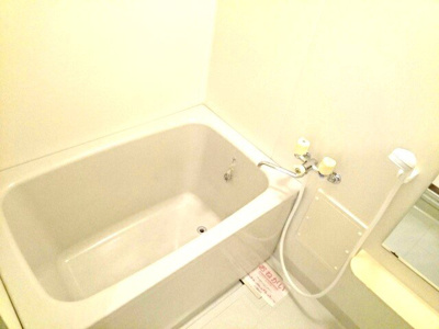 【浴室】 | メゾンアンビテール | 落ち着いた空間のお風呂です