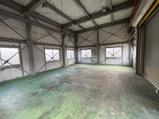 大西町楊枝倉庫の内装