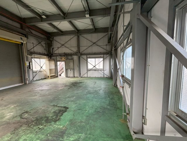 大西町楊枝倉庫の内装