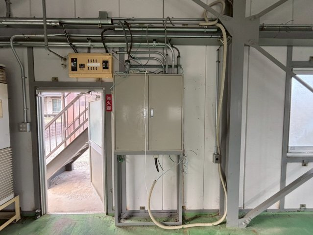 大西町楊枝倉庫の内装