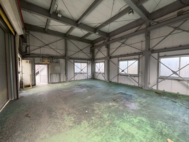 大西町楊枝倉庫の内装