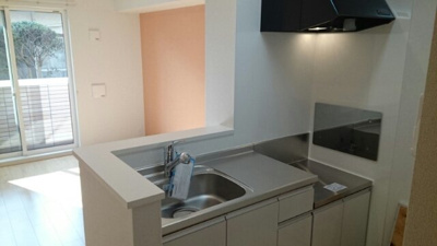 【キッチン】 | ＹＴハドソン | コンパクトなキッチンで掃除もラクラク