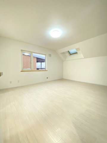 東苗穂13条4丁目の洋室