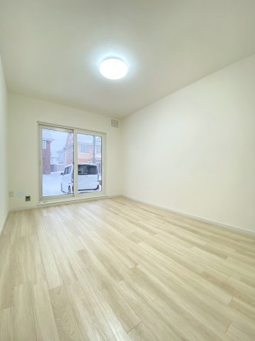 東苗穂13条4丁目の洋室