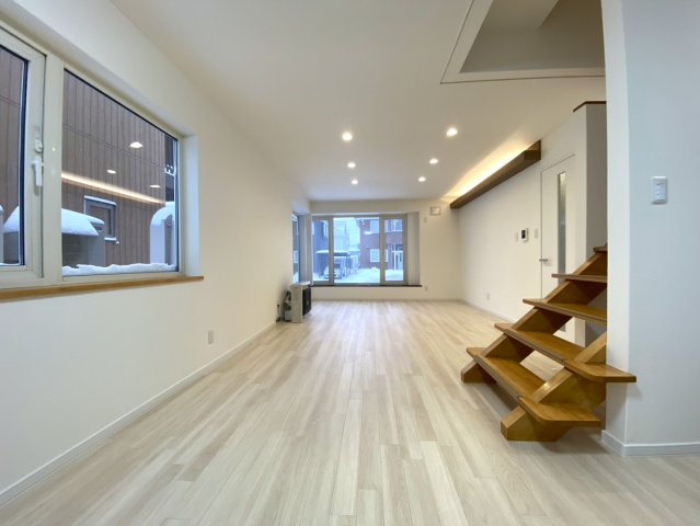 東苗穂13条4丁目の居間・リビング