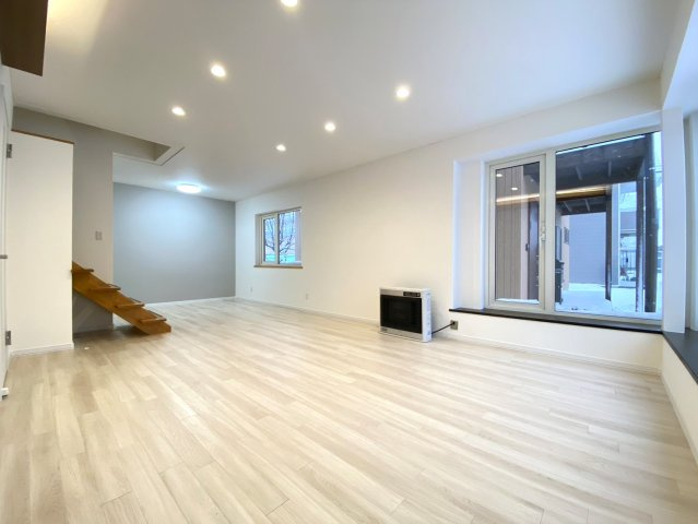 東苗穂13条4丁目の居間・リビング