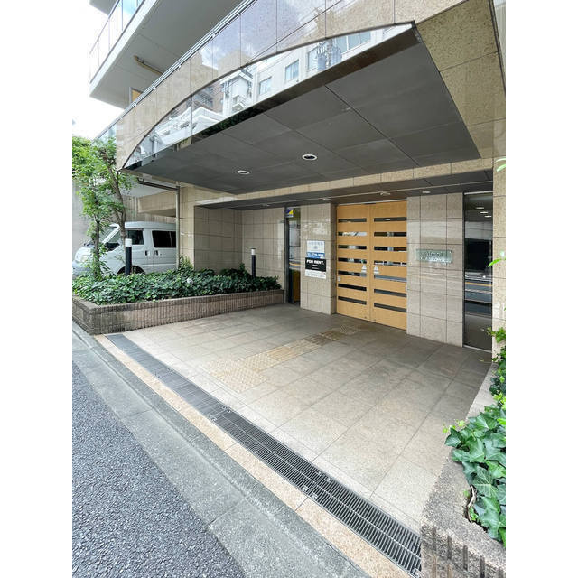 【エントランス】