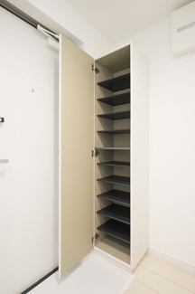 【玄関】 | BLUE GOAT