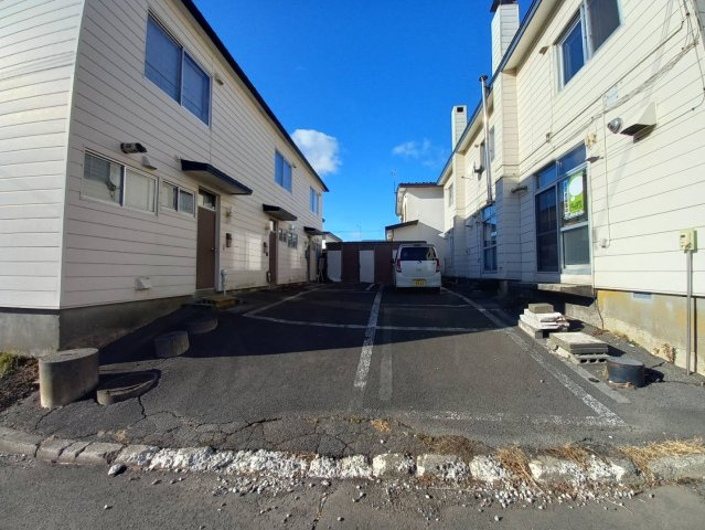 サクラコート１の駐車場