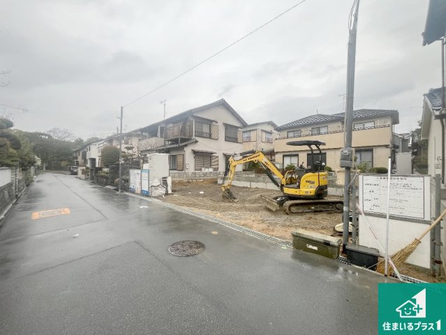 加古川市新神野　第5期　新築一戸建ての前面道路含む現地写真|周辺は落ち着いた街並みの住宅地！子育てがしやすい住環境です！まだ未完成ですが、現地でしかわからない事もございます。是非一度ご覧ください。